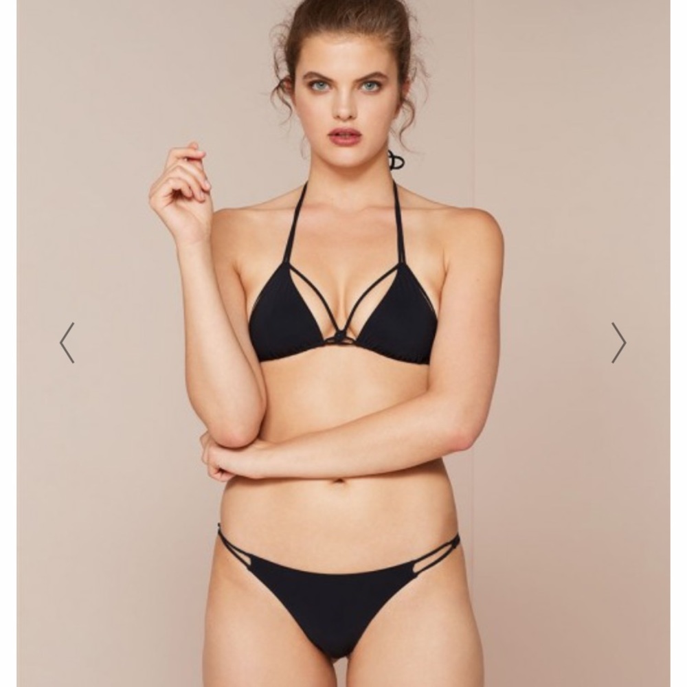 Beach Bunny - Black Tifanie bikini